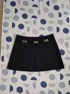 Suzy Phillips Vintage 90s Black Mini Skirt with Decorative Metal Accents Size 7